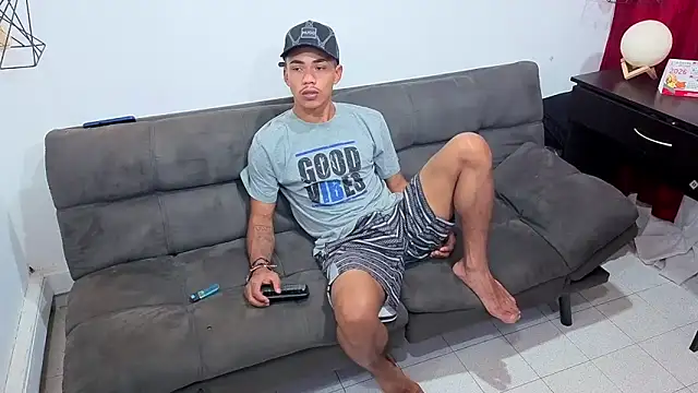 Snapshot of scarce_candy69 chatting on 01/05/26, 08:34 scarce candy69 online show from 01/05/26, 08:34