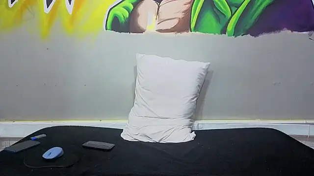 Snapshot of scarce_candy69 chatting on 02/06/26, 11:52 scarce candy69 online show from 02/06/26, 11:52