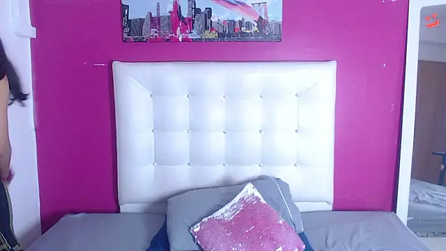 Snapshot of nextdoor_fantasy1 chatting on 03/04/26, 05:41 nextdoor fantasy1 online show from 03/04/26, 05:41