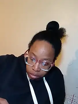 madamsensuale online show from 02/25/25, 05:19