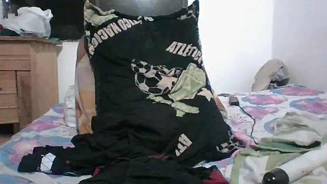 MaximoSualteza777 online show from 02/12/25, 05:26