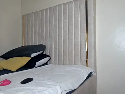 prety lily online show from 02/11/26, 12:48