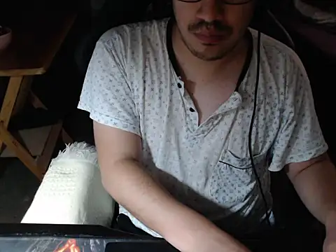 thealfawolf01 online show from 12/15/24, 01:43