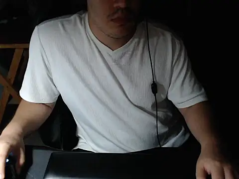 thealfawolf01 online show from 03/23/25, 02:37