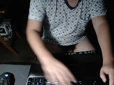 thealfawolf01 online show from 10/07/25, 03:58