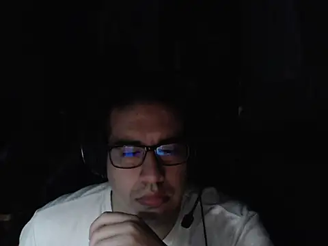 thealfawolf01 online show from 05/19/26, 03:46