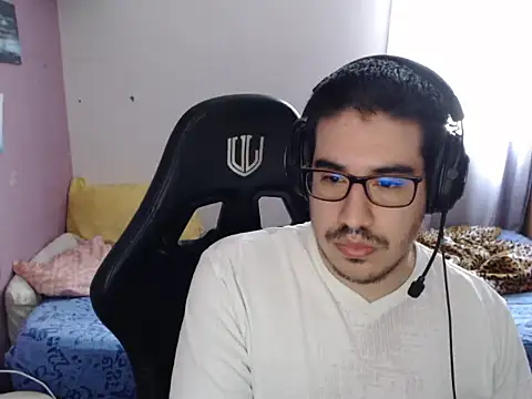thealfawolf01 online show from 07/10/26, 05:26