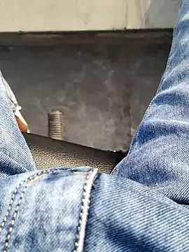 Snapshot of cumshotboy01 chatting on 12/29/24, 10:12 cumshotboy01 online show from 12/29/24, 10:12