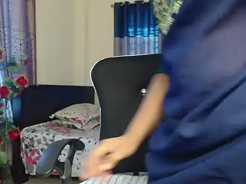 Unlucky-flowers online show from 11/04/25, 09:52