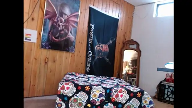 Snapshot of JamieBottoms chatting on 09/19/25, 01:01 JamieBottoms online show from 09/19/25, 01:01