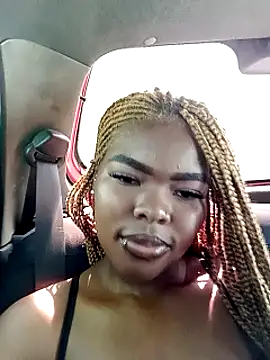 Snapshot of AdelynYasmin chatting on 01/26/25, 03:36 AdelynYasmin online show from 01/26/25, 03:36