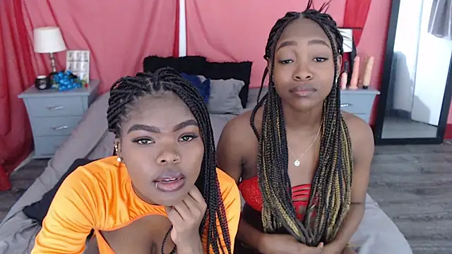 Snapshot of AdelynYasmin chatting on 03/04/25, 01:59 AdelynYasmin online show from 03/04/25, 01:59