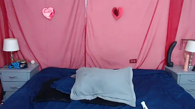 Snapshot of AdelynYasmin chatting on 03/14/25, 06:29 AdelynYasmin online show from 03/14/25, 06:29