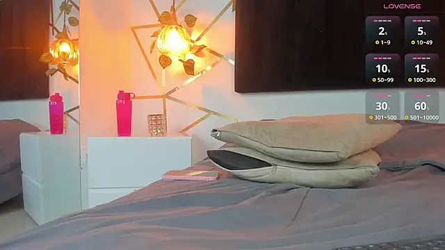 Megan Thompsonn online show from 02/19/25, 06:32