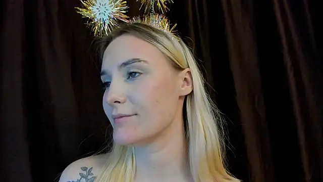 Snapshot of ixsi chatting on 12/24/24, 02:01 ixsi online show from 12/24/24, 02:01