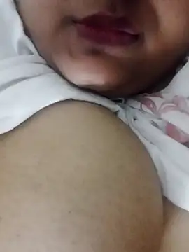 smile pretty online show from 01/17/25, 08:22