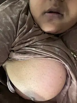 smile pretty online show from 02/21/25, 11:32