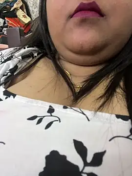 smile pretty online show from 02/27/25, 08:50