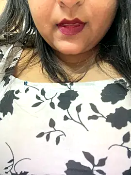 smile pretty online show from 10/04/25, 09:02