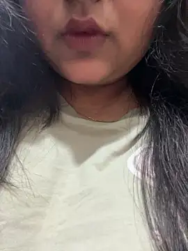 smile pretty online show from 03/23/26, 05:39