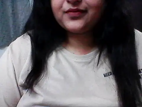 smile pretty online show from 04/13/26, 06:13