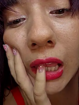 Snapshot of Blushing_Katy chatting on 02/21/25, 09:22 Blushing Katy online show from 02/21/25, 09:22