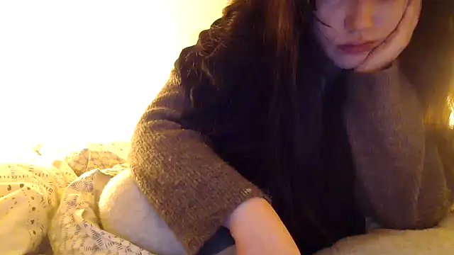 Lynylou online show from 12/03/24, 08:05