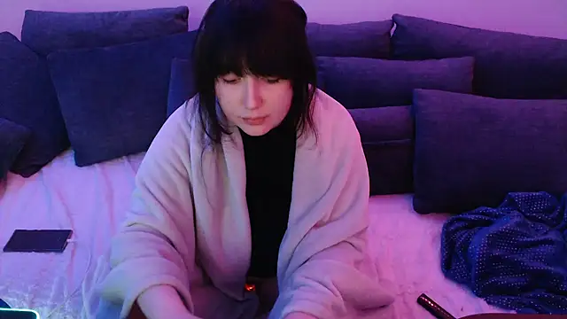 Lynylou online show from 01/06/25, 11:42