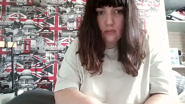 Lynylou online show from 09/19/25, 02:40