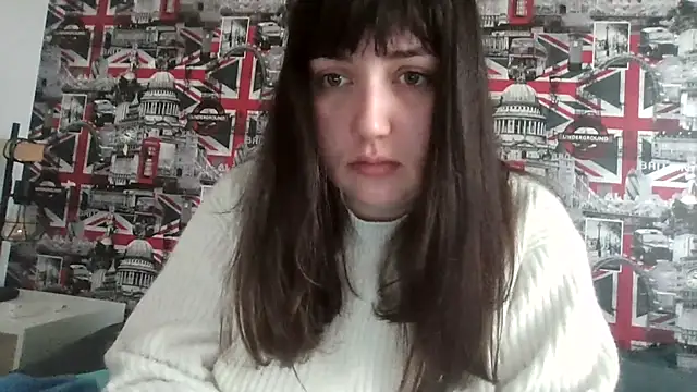 Lynylou online show from 10/31/25, 12:28