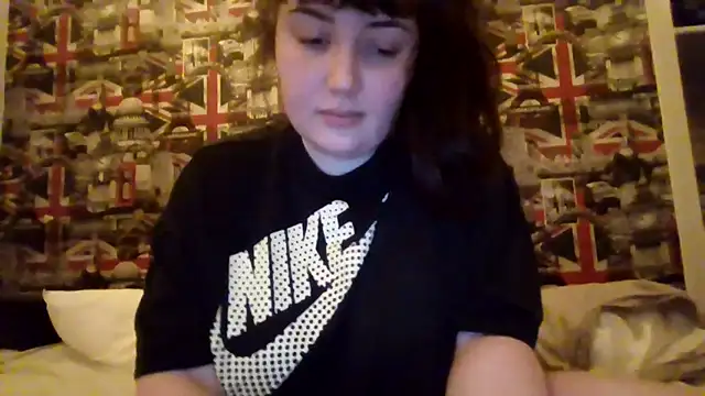 Lynylou online show from 01/05/26, 05:27