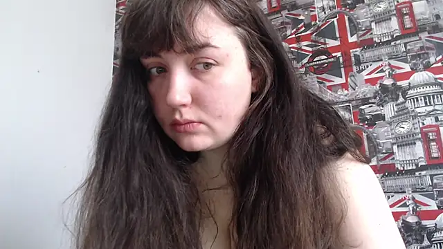 Snapshot of Lynylou chatting on 04/15/26, 08:54 Lynylou online show from 04/15/26, 08:54