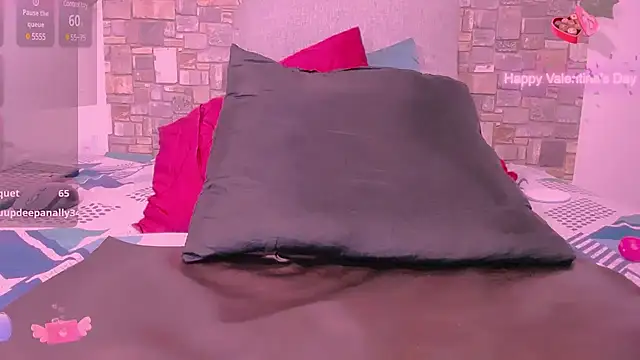 Snapshot of CrazyRousex chatting on 03/06/25, 05:33 CrazyRousex online show from 03/06/25, 05:33