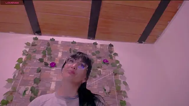 Snapshot of CrazyRousex chatting on 03/06/26, 03:30 CrazyRousex online show from 03/06/26, 03:30