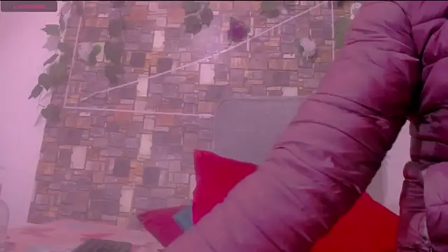 Snapshot of CrazyRousex chatting on 03/19/26, 01:15 CrazyRousex online show from 03/19/26, 01:15