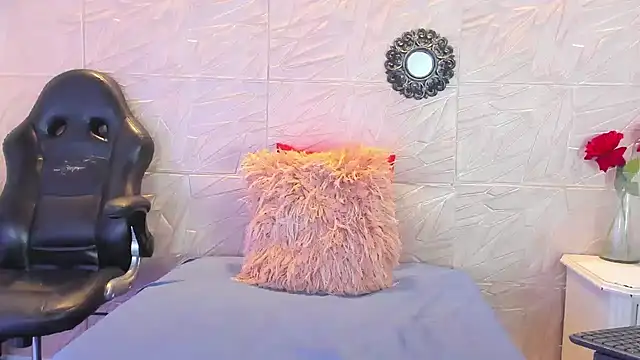 Snapshot of paula__cruzz chatting on 03/14/25, 07:23 paula cruzz online show from 03/14/25, 07:23