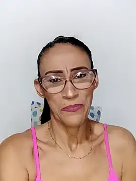 Snapshot of BarbaraMature chatting on 12/06/24, 05:22 BarbaraMature online show from 12/06/24, 05:22