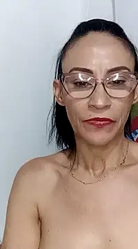 Snapshot of BarbaraMature chatting on 12/13/24, 09:09 BarbaraMature online show from 12/13/24, 09:09