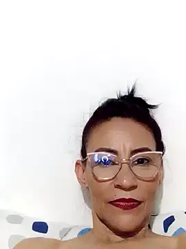 Snapshot of BarbaraMature chatting on 01/11/25, 08:43 BarbaraMature online show from 01/11/25, 08:43