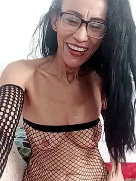 Snapshot of BarbaraMature chatting on 03/13/26, 07:20 BarbaraMature online show from 03/13/26, 07:20