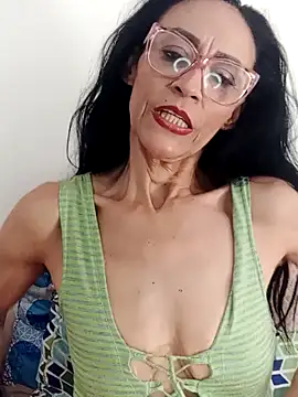 Snapshot of BarbaraMature chatting on 04/25/26, 05:21 BarbaraMature online show from 04/25/26, 05:21