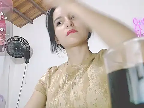 Snapshot of tifany19_ chatting on 09/13/25, 01:27 tifany19  online show from 09/13/25, 01:27