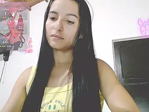 Snapshot of tifany19_ chatting on 10/10/25, 02:43 tifany19  online show from 10/10/25, 02:43