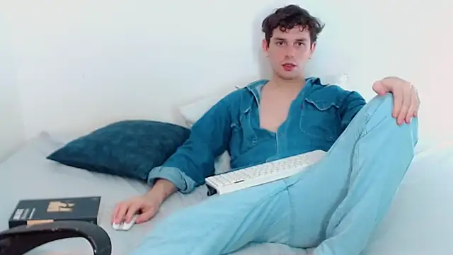 Elio555 online show from 12/02/24, 12:41