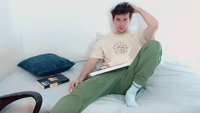 Elio555 online show from 12/06/24, 02:28