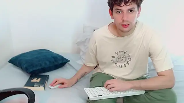 Elio555 online show from 12/06/24, 08:40