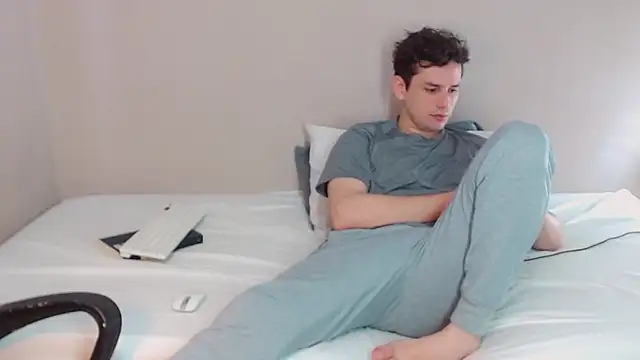 Elio555 online show from 01/02/25, 06:56