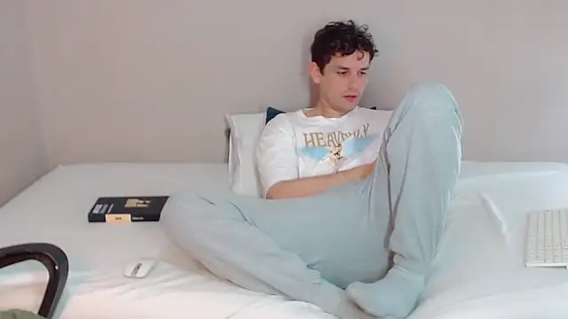 Elio555 online show from 01/05/25, 07:49