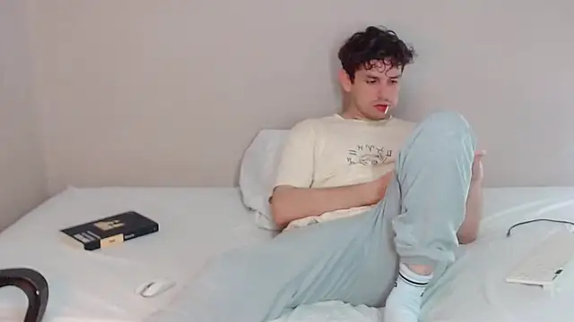 Elio555 online show from 01/11/25, 02:30