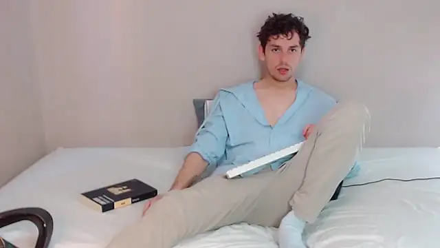 Elio555 online show from 01/12/25, 04:50